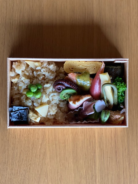 "新商品 店主お任せ ¥3,240