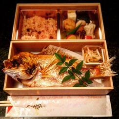 お食い初め膳(お吸い物付) 2,560円